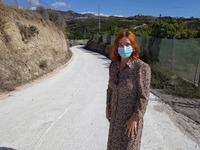 María José Roberto visitó los trabajos finalizados en el camino de Benthomiz